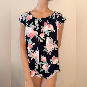 Lauren Conrad NWT Floral Pleat Neck top Size L Black Pink Tie Back Short Sleeve